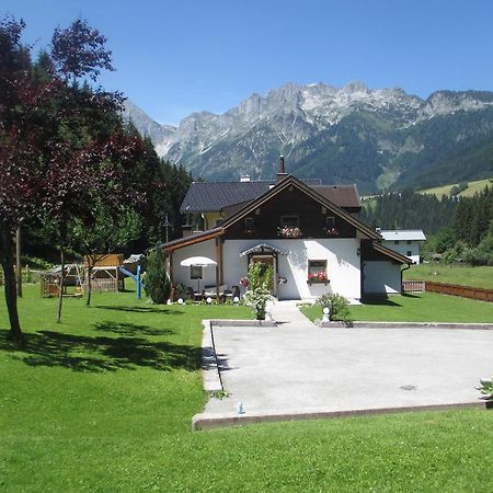 Ferienhaus Schwarzenbacher Lungötz エクステリア 写真
